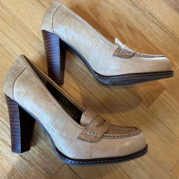 Banana Republic Penny Loafer Heels - Picture 4 of 7